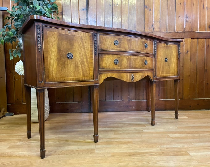 Vintage Mahogany Sideboard by Jaycee \ Curved Serpentine Large Console Table \ Drinks Cabinet