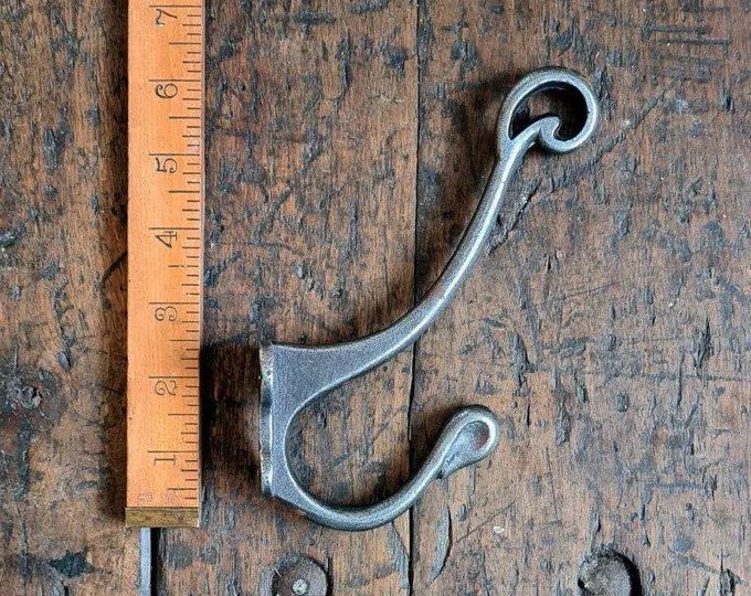 SCALBY \ Cast Iron Double Coat Hook \ Antique Style Rustic Industrial Hooks \ Pack of 1 or 5 \