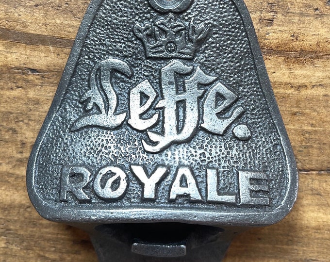 LEFFE \ Cast Iron Wall Mounted Bottle Opener \ Vintage Style Home Bar