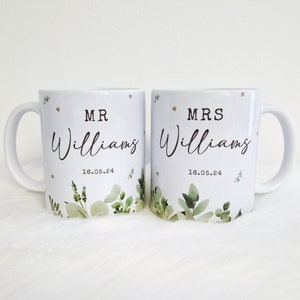 Bride and Groom Mugs, Mr and Mrs Wedding Gifts, Personalised Wedding Mugs, Engagement Gifts for couples, Wedding gift for friends, mug set