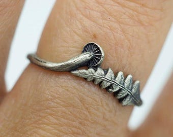 Fern Ring, Mushroom Ring , Sterling Silver Fern Ring, Nature-Inspired Botanical Jewelry for Nature Lovers, Dainty Ring , Mushroom Leaf Ring