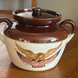 Made in USA by McCoy Pottery Co. for America’s 200 year bicentennial celebration of 1976,covered bean pot for National Gallery of Art in D.C