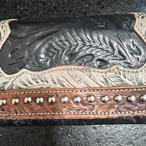 Cartera hecha en Paraguay y hecha a mano por American West