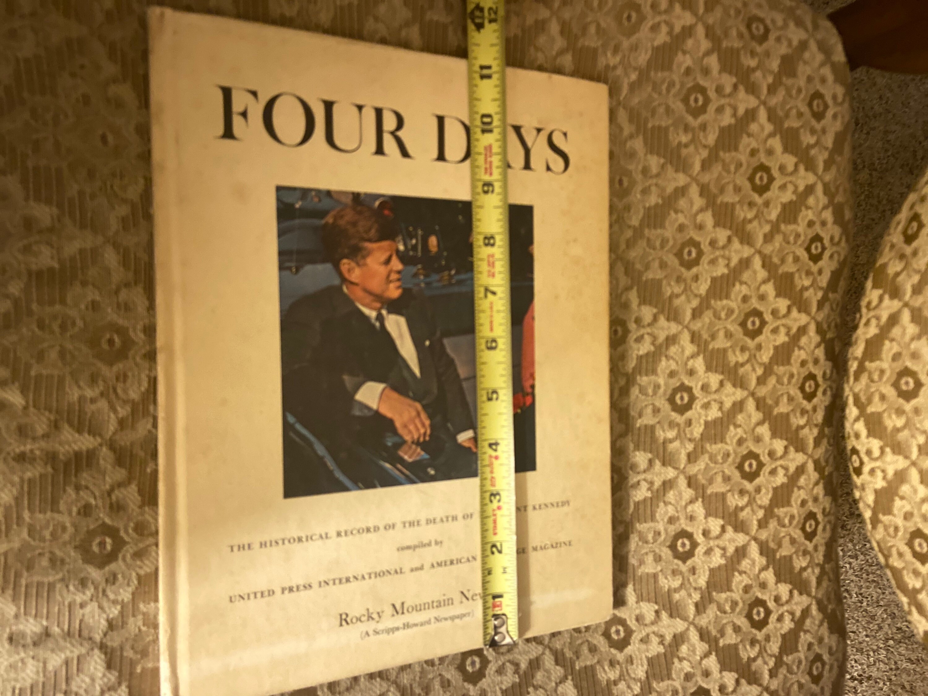 FOUR DAYS　ケネディ大統領の死の歴史的記録 Book “four Days” a Historical Record of the Death of
