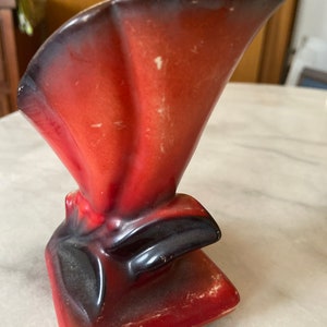 Art Deco Shawnee USA 863 red/black vase