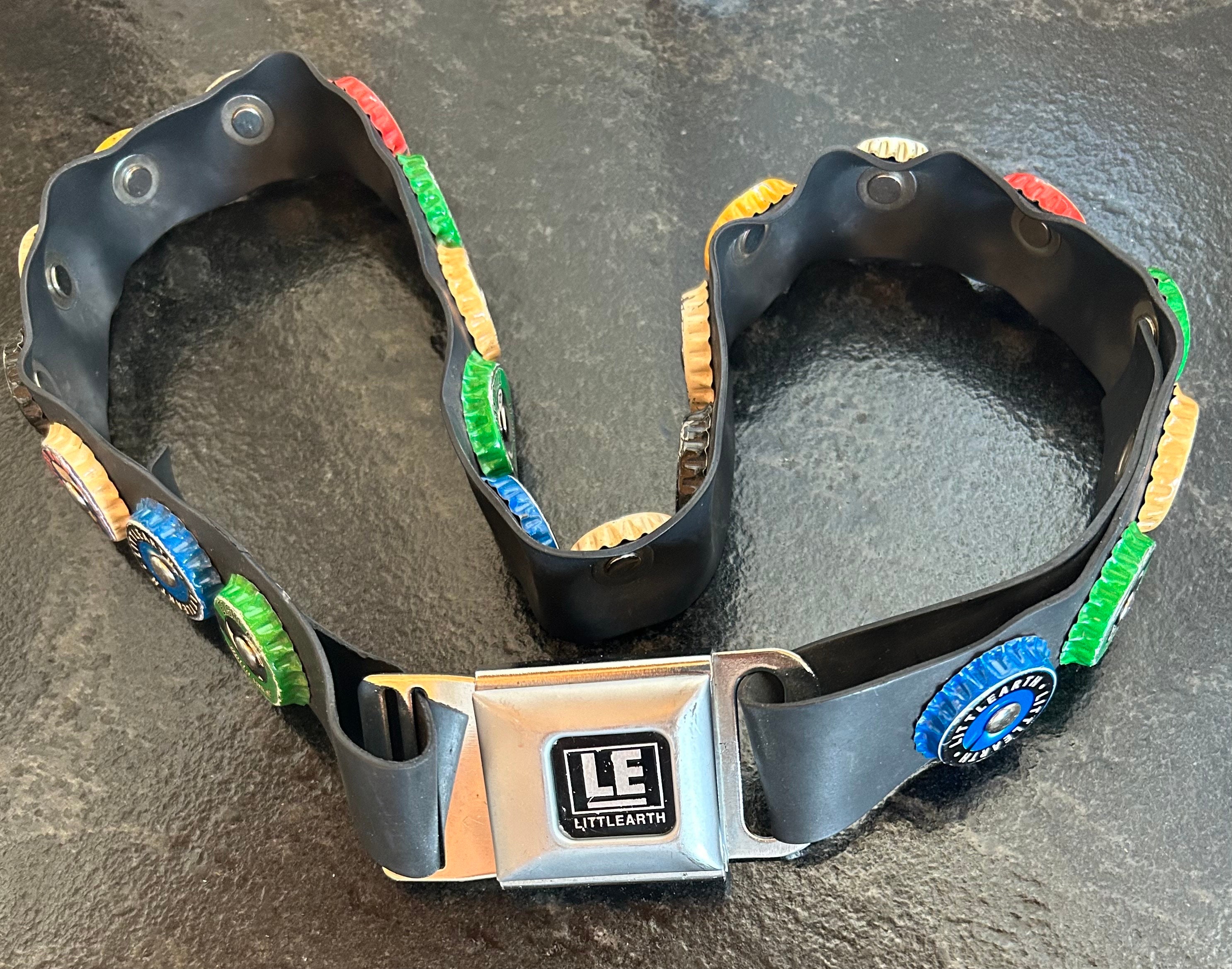 Little Earth Rubber Belt With Soda Pop Bottle Caps.this Cool  display picture 1