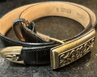 Brighton Belt/Beautiful black Leather ladies belt used, with metal belt buckle. Marked “S” for small.