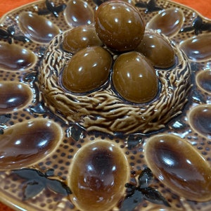 Vintage brown drip glaze deviled eggs nest platter with 3D eggs in it. Holds 12 deviled eggs.Excellent condition.Really stunning for Easter!