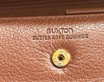 Ladies Buxton “butter soft cowhide” wallet/clutch in excellent condition