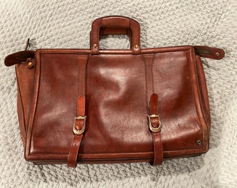 Messenger Michael Scott English bridle leather briefcase/attaché/ business/ computer/travel bag/messenger bag.
