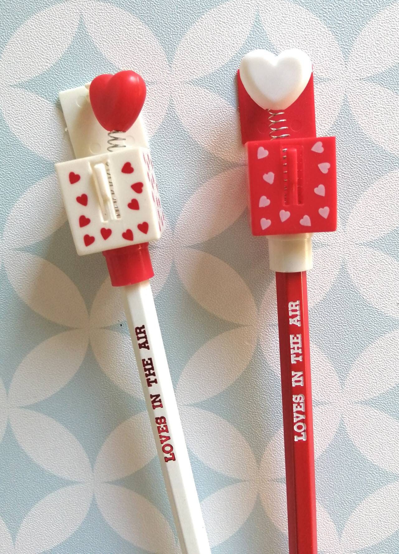 80S Vintage Mascot Pencil Love Is in The Air With Hearts Taïwan