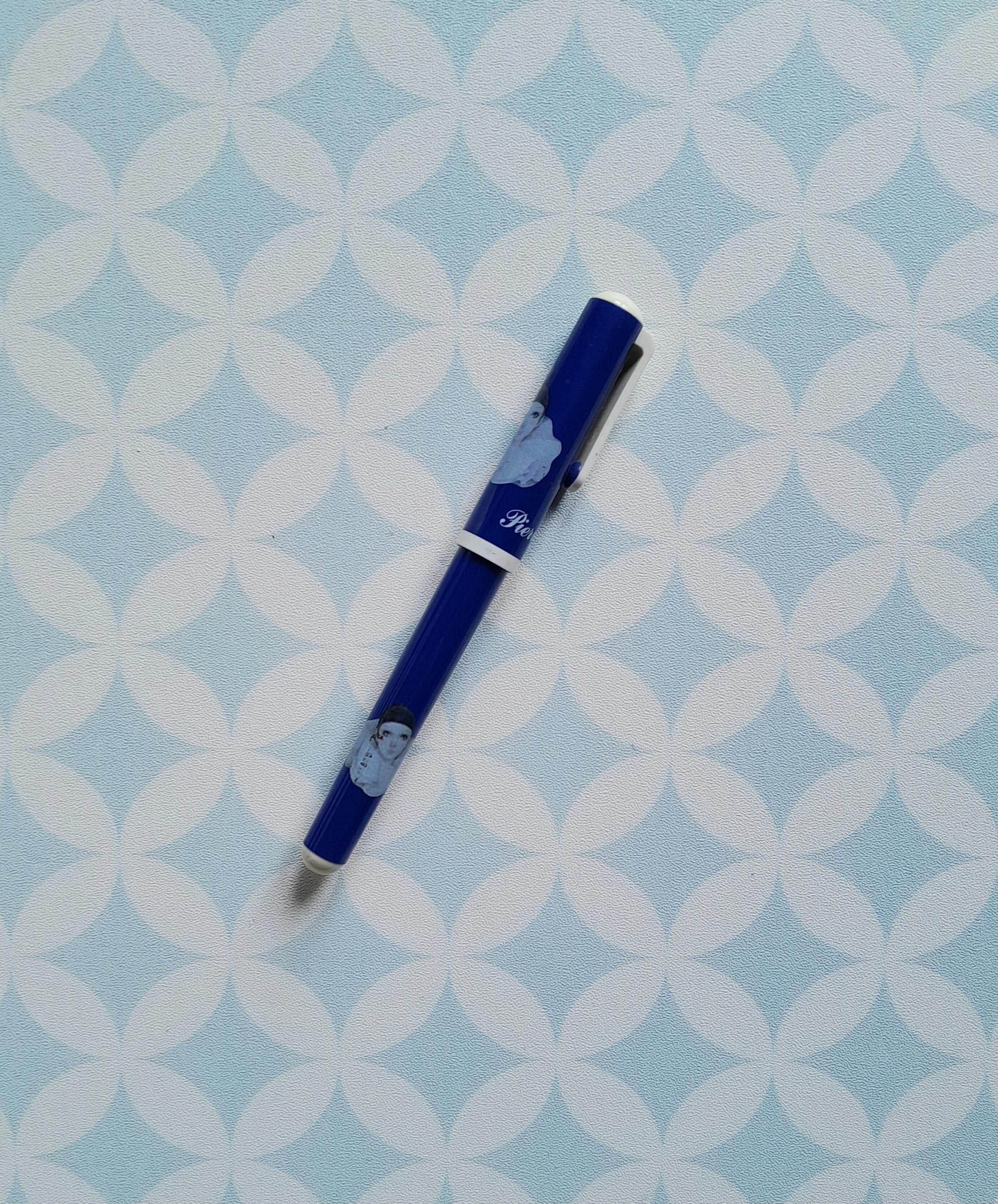 80s Vintage Sailor F2 Pierrot Love dark blue plastic fountain pen