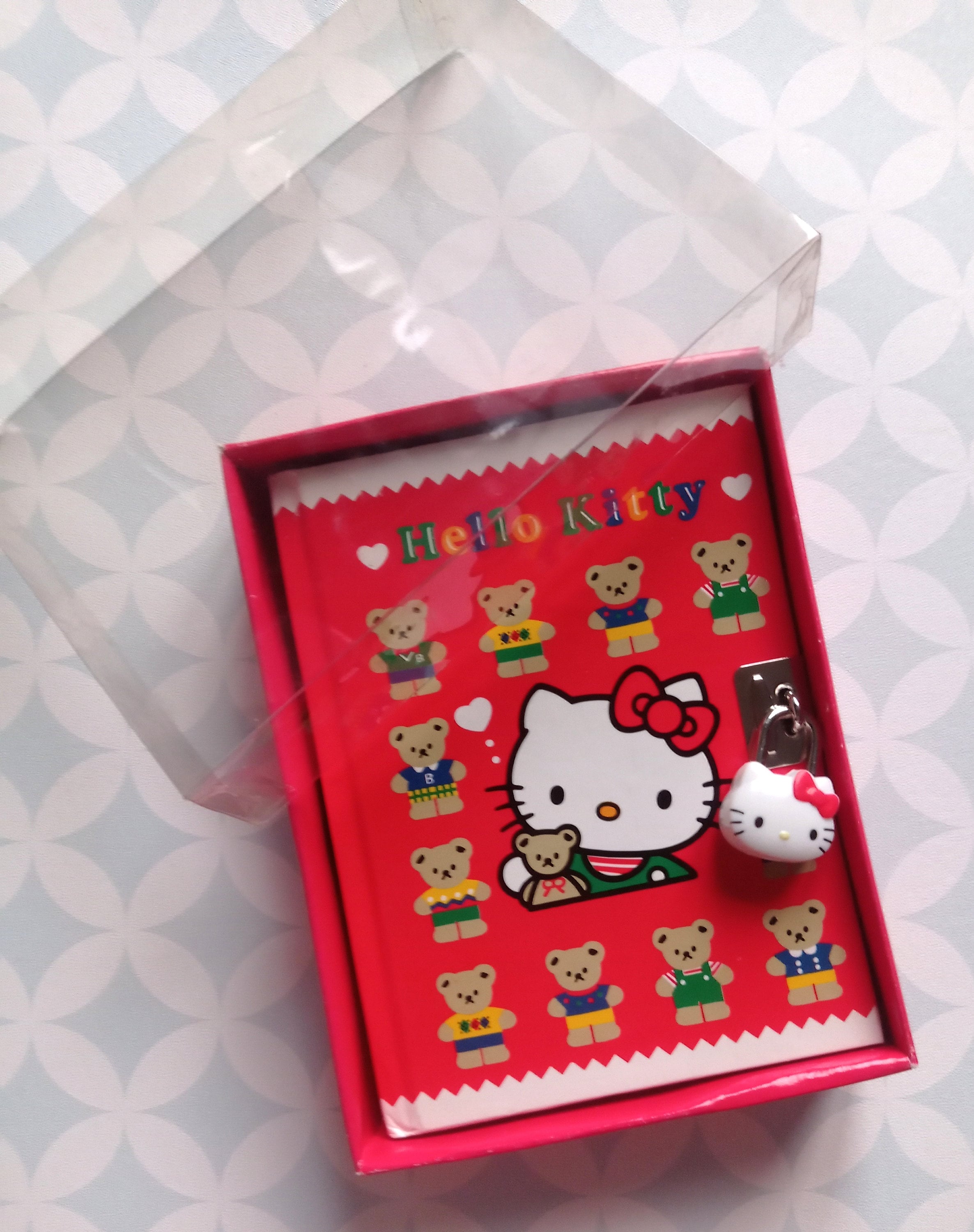 【当時物】激レア　HELLO KITTY 2006 SCHEDULE BOOK 当時物】激レア HELLO KITTY 2006 SCHEDULE BOOK