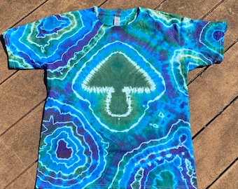 Mushroom tie dye t-shirt size small