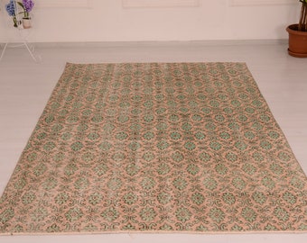 Vintage Turkish Wool Rug • Floral Boho Area Rug (5.2'x7.3')