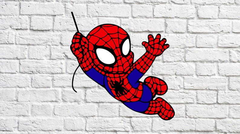 Puede incluir: Una ilustraci&oacute;n de dibujos animados roja y azul de Spider-Man balance&aacute;ndose en una l&iacute;nea de telara&ntilde;a. El personaje est&aacute; en una pose din&aacute;mica con un brazo levantado y el otro sosteniendo la l&iacute;nea de telara&ntilde;a. El fondo es una pared de ladrillo blanco.