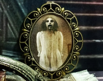 1:12 Ghost in the mirror, spooky reflection, haunted mansion, dollhouse, wall art, miniature gothic decor, spooky aesthetics, horror decor