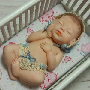 Miniature baby, baby doll, realistic baby, mini reborn, mini artist doll, gift for new mom, baby shower, collectibles, Ooak baby