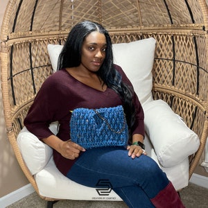 Crochet Clutch Bag Pattern: Kiera Bag with Triangle Flap (Instant Download) image 4