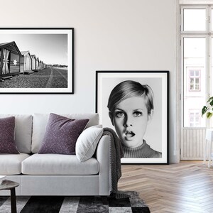 Twiggy Print, Twiggy Vintage Photography, Twiggy Art, Twiggy Poster, British Icon, Wall Art Home Decor, Black & White Framed Twiggy Print image 2