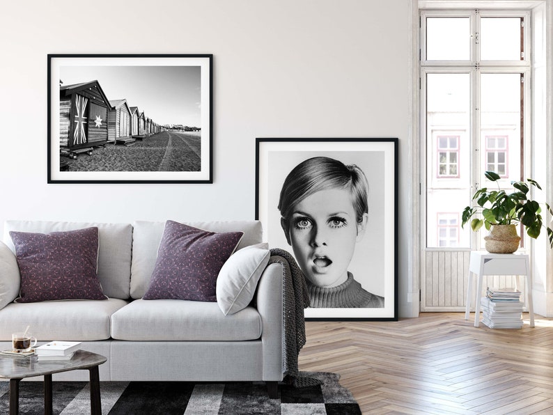 Twiggy Print, Twiggy Vintage Photography, Twiggy Art, Twiggy Poster, British Icon, Wall Art Home Decor, Black & White Framed Twiggy Print image 2