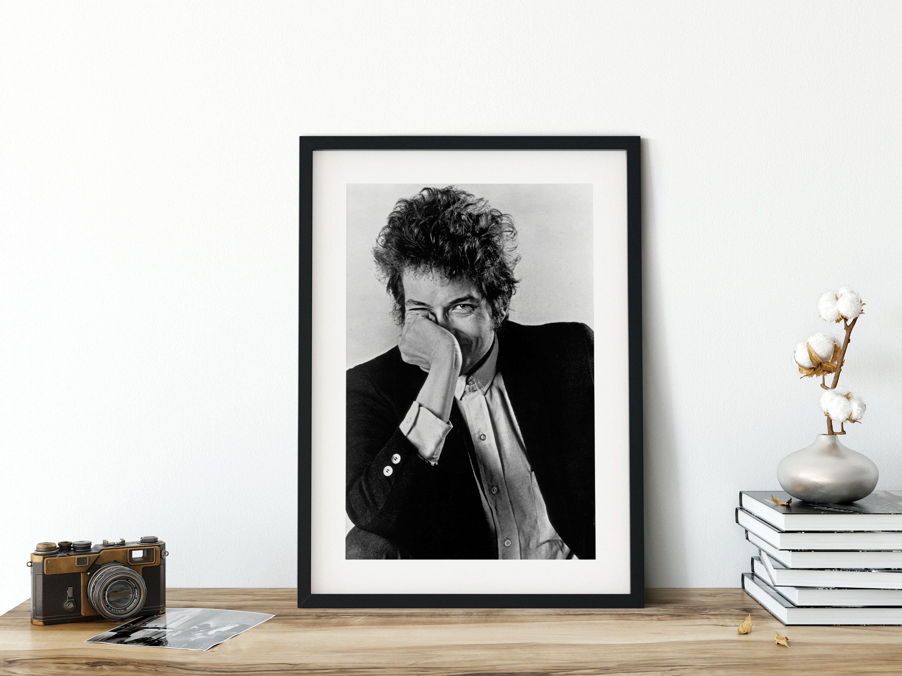 ボブ・ディランの白黒写真、アメリカの象徴、額入りポスター - Etsy 日本