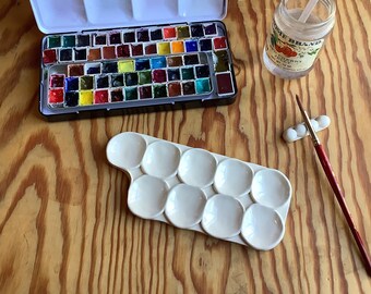 11 Well Ceramic Studio Mixing Palette. Medium Wells for Mixing Watercolor,  Gouache, Ink, Acrylic, and Oil Paints. Flat Space for Mixing. 
