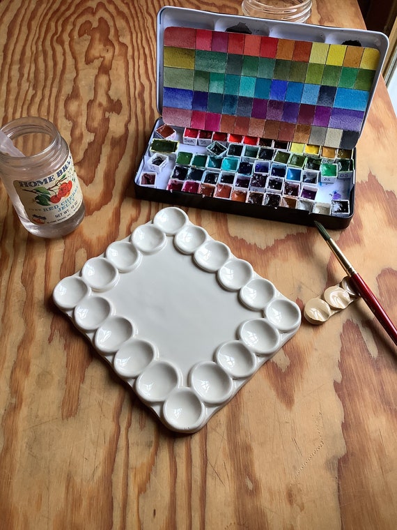 18 Well Ceramic Studio Mixing Palette. Medium Wells for Mixing Watercolor,  Gouache, Ink, Acrylic, and Oil Paints. Flat Space for Mixing. 