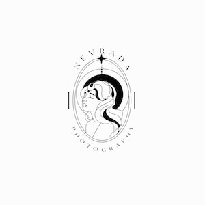Logo ragazza preconfezionato, logo bellezza, logo salone, logo ritratto, logo mistico, logo celeste, logo disegnato a mano, design logo femminile, logo personalizzato