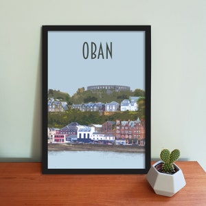 Affiche de voyage Oban - Impression d'art écossaise de style rétro vintage, oeuvre d'art, articles ménagers, carte postale avec la tour McCaig, Oban, Écosse
