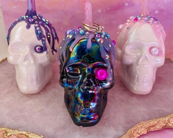 Ceramic Crystal Skull Ring Holder - Skull Jewelry Display - Pastel Gothic Decor - Oil Slick Skull - Skeleton - Gothic Gifts - Skull Decor