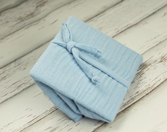 Sky blue fitted sheet for bassinet, cradle or cot