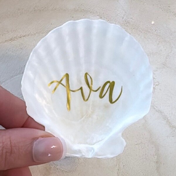 Wedding Personalized Table Name Plates Place Cards Decor Seating Chart Handwritten Shells Beach Lake Bay Nautical Wedding Seashell PlaceCard