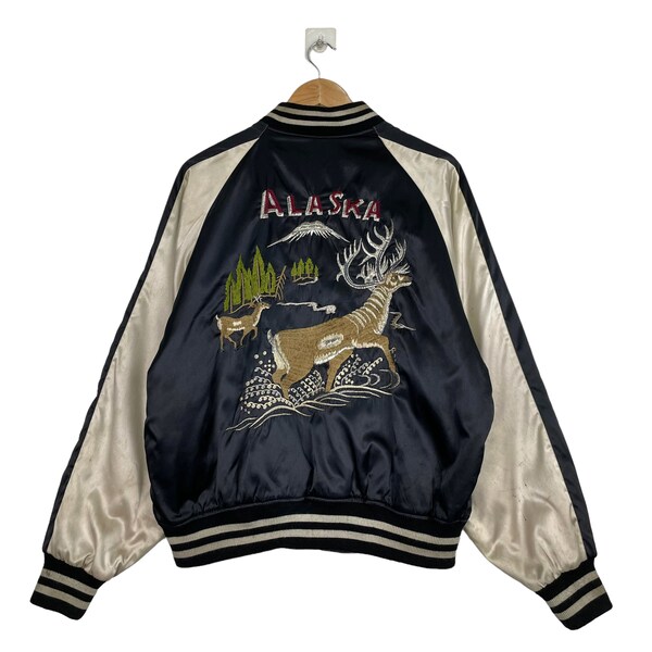 Pick !! Vintage Sukajan Alaska Embroidered Satin Padded Zipper Jacket Animal Motif Size Medium