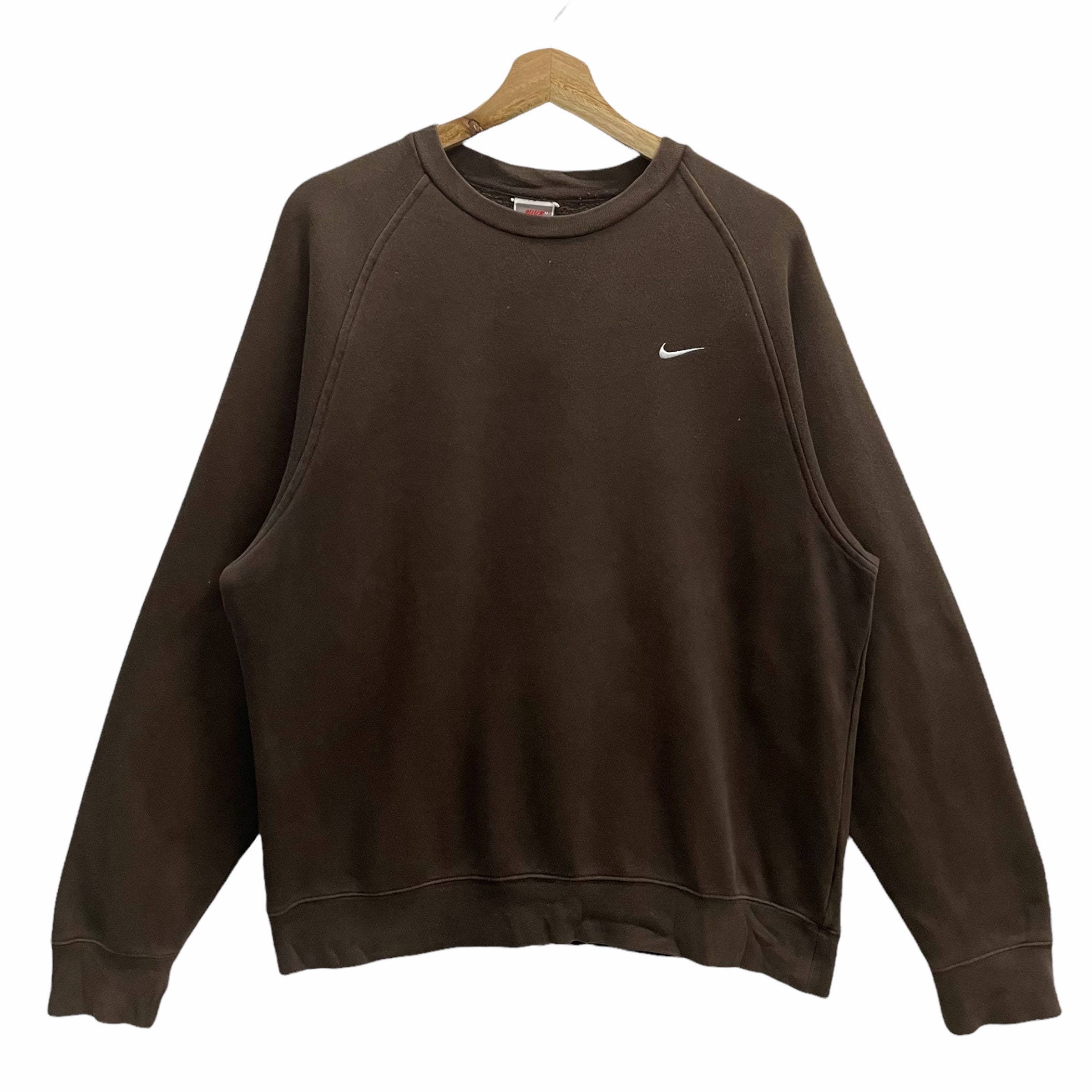 brown nike jumper vintage