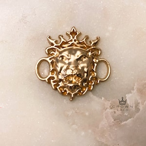 Crown Shoelace Lion Crown, Gold Shoelace Tag, Shoe Accessories, Sneaker Jewelry, Lion Jewelry