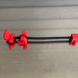Trash can lid lock