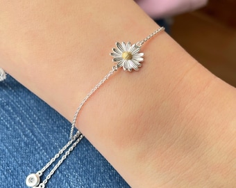 Pulsera de margarita de plata de ley: joyería floral ajustable, flor de nacimiento de abril