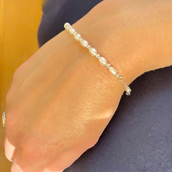 Braccialetto di perle d'acqua dolce: argento sterling, placcato oro, pietra portafortuna di giugno - Italia