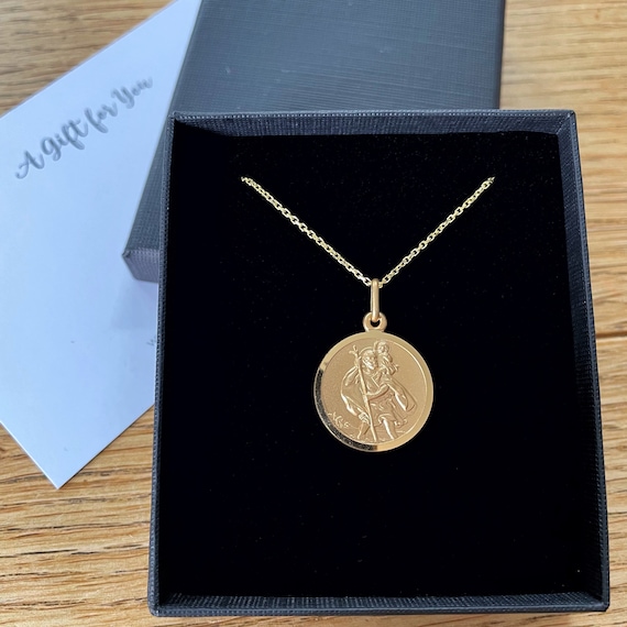 9ct Yellow Gold St. Christopher, Medium Reversible Hallmarked -  cooksongold.com