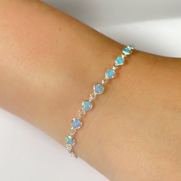 Bracelet d'opale, bracelet à maillons opale bleue, bracelet disque d'opale bleue, bracelet en argent sterling, cadeau de pierre de naissance d'octobre
