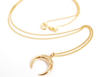 Collar de cuerno de media luna dorado: plata de ley bañada en oro de 18 quilates