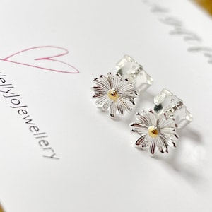 Daisy Earrings, Sterling Silver Earrings, Flower Earrings, April Birth Flower, Daisy Gift Jewellery