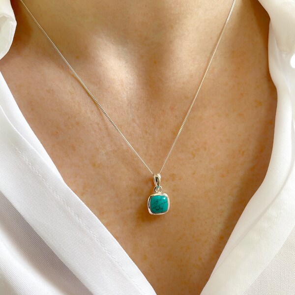 Collier turquoise, pendentif carré turquoise, collier en argent sterling, collier superposé, cadeau de pierre de naissance de décembre