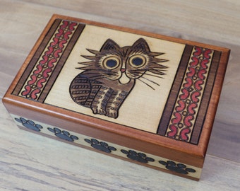 Wooden cat keepsake box/jewelry box/gift for her