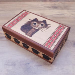 Wooden cat keepsake box/jewelry box/gift for her