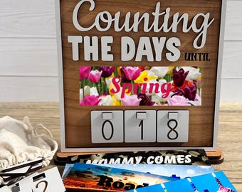 Spring Countdown Sign, Counting Down The Days Vacation, Seasonal Count down with Interchangeable Decor