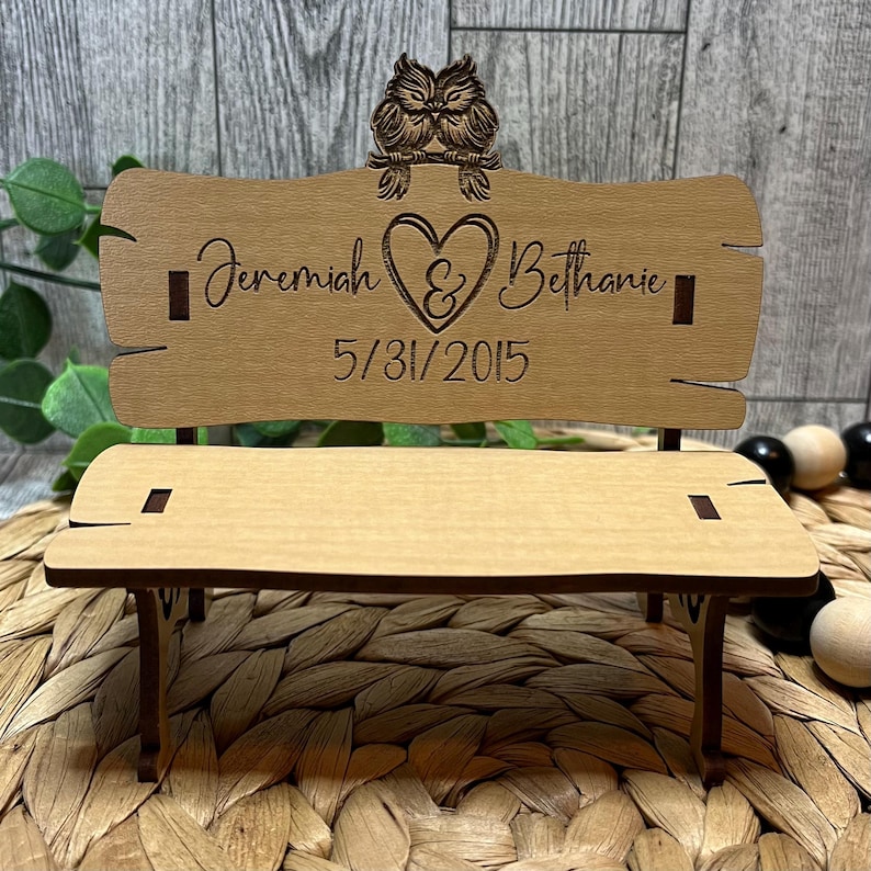 Personalized Bench Couples Gift, Love Birds Couples Park Bench Gift, Gift for Her or Him, Wedding Gift, 5th Anniversary Gift, Newly Wed Gift