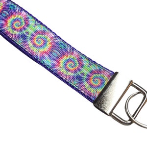 Muñeca de llavero Tye Dye, Portallaves de muñeca, Llavero de tela con anillo, Regalo del maestro, Regreso a la escuela, Regalo de automóvil nuevo