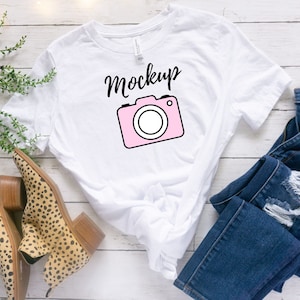 Bella Canvas 6400 Blank Wit T-shirt Mockup